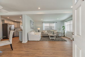008_1146 Birch Ave 57