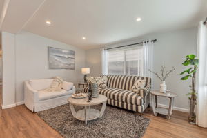 011_1146 Birch Ave 57