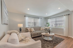 012_1146 Birch Ave 57