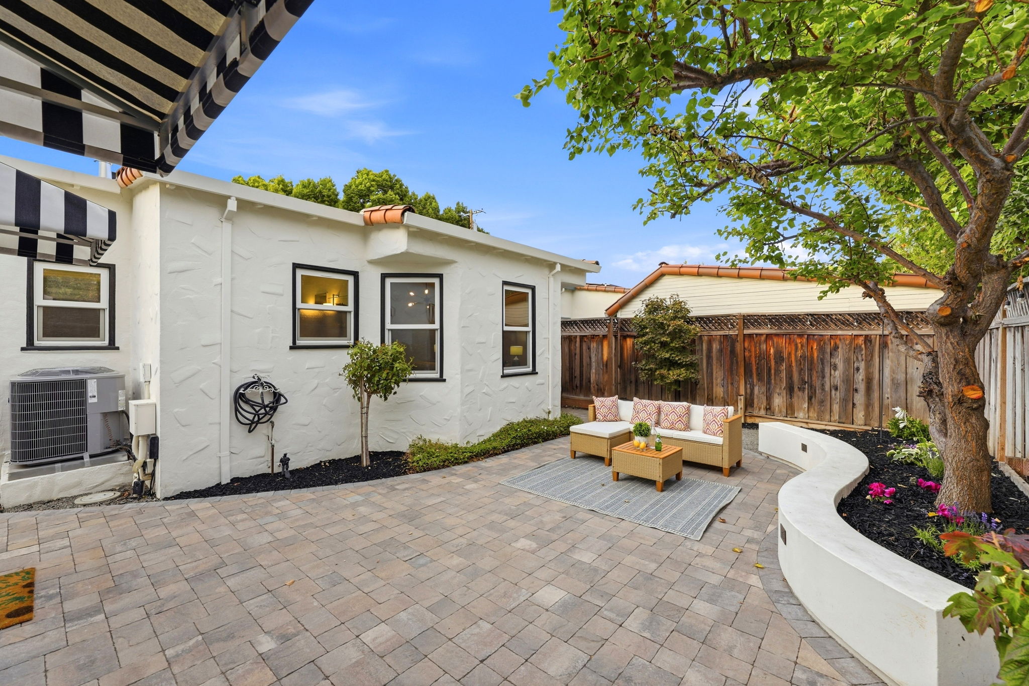 042_F8_1146 Willow Glen Way