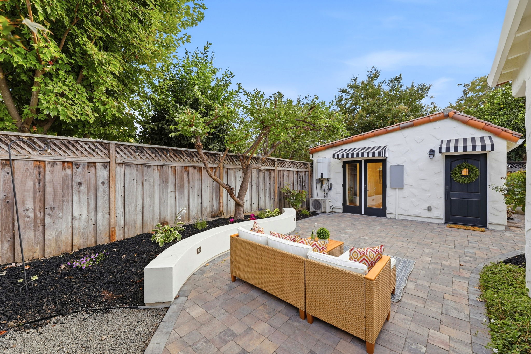 044_F8_1146 Willow Glen Way