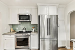 016_F8_1146 Willow Glen Way
