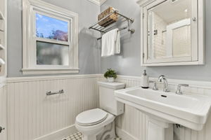 032_F8_1146 Willow Glen Way