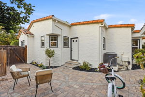 038_F8_1146 Willow Glen Way