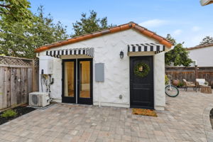 043_F8_1146 Willow Glen Way