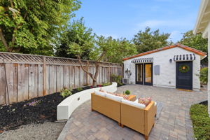 044_F8_1146 Willow Glen Way