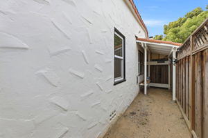 046_F8_1146 Willow Glen Way