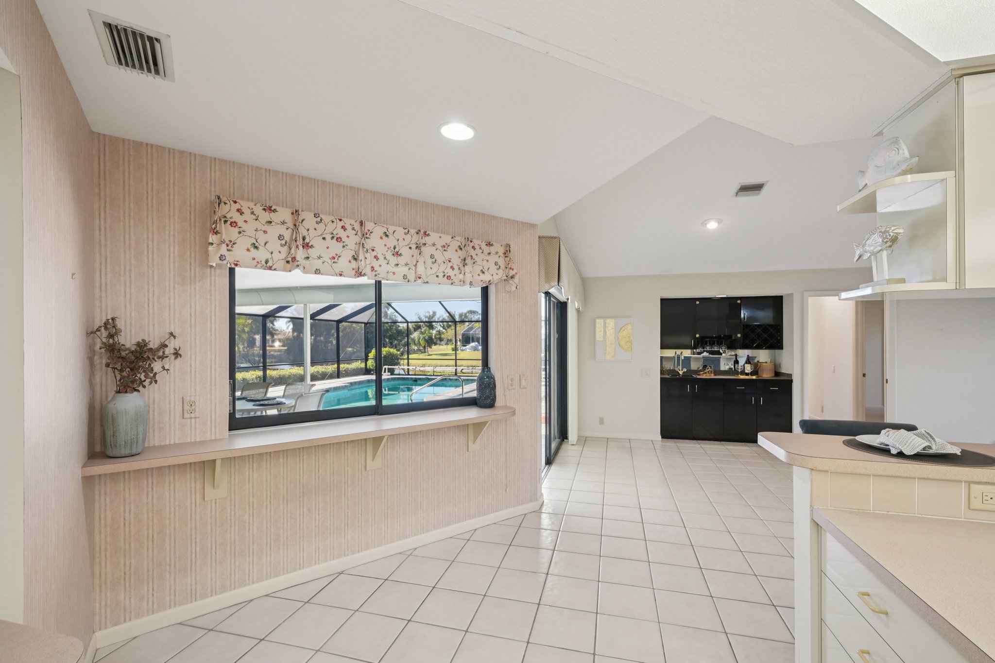 Wyeth Dr-S0302-020.jpg