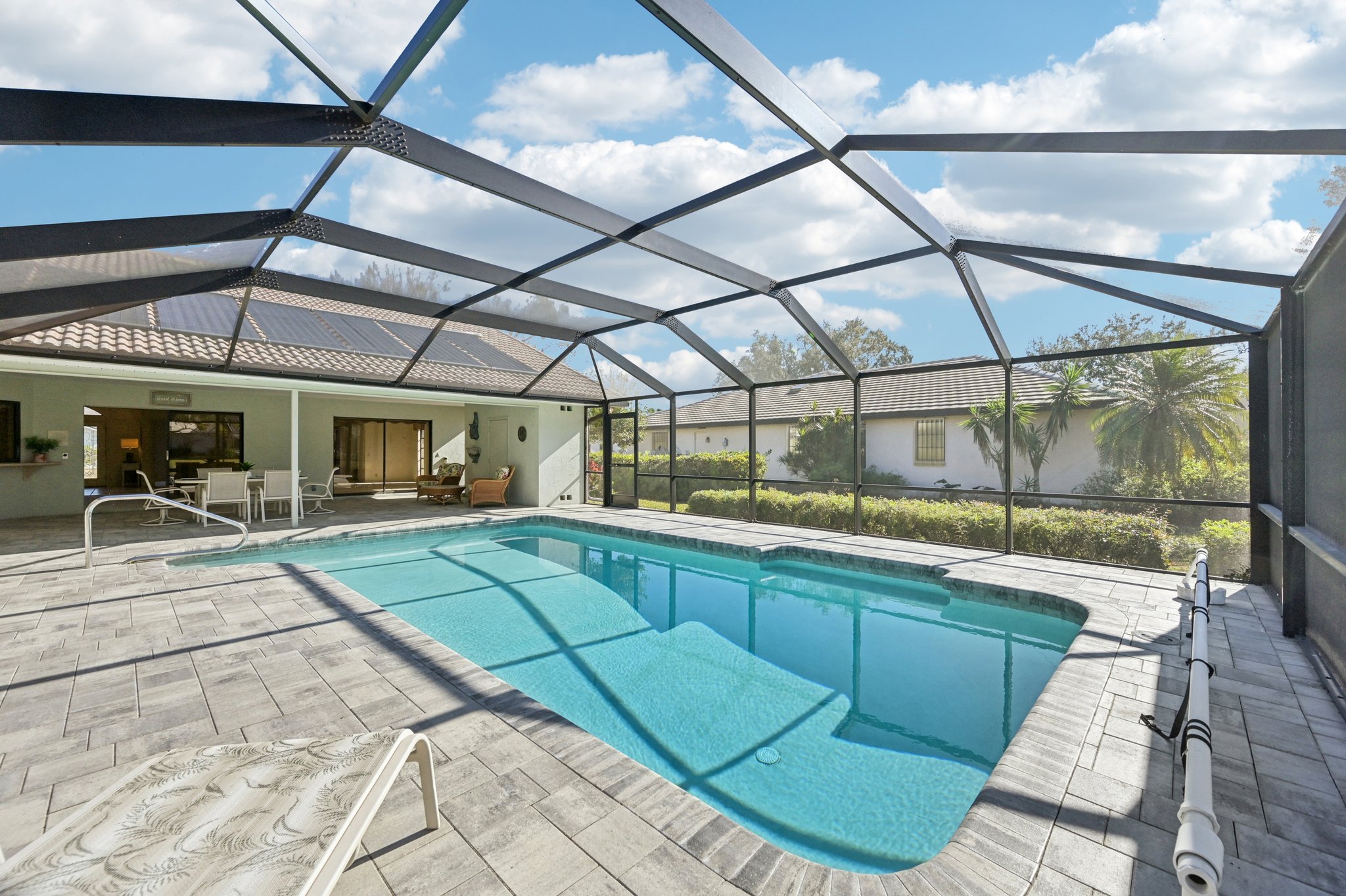 Wyeth Dr-S0302-060.jpg