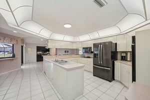 Wyeth Dr-S0302-016.jpg