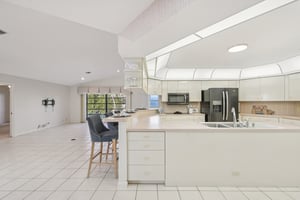 Wyeth Dr-S0302-021.jpg