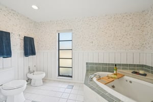 Wyeth Dr-S0302-030.jpg