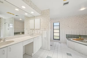 Wyeth Dr-S0302-031.jpg