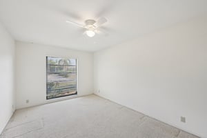 Wyeth Dr-S0302-035.jpg