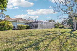 Wyeth Dr-S0302-061.jpg