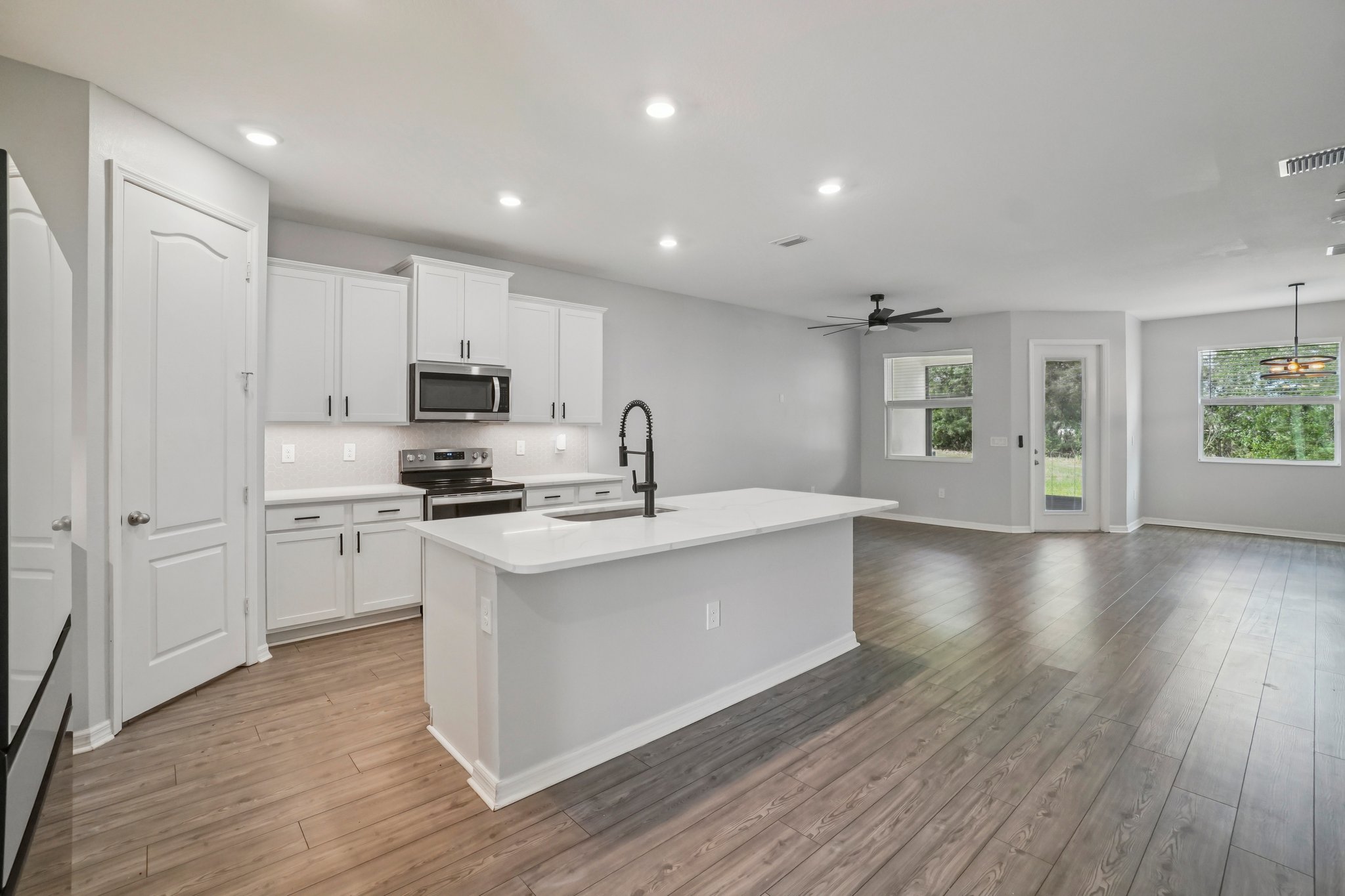 Cay Spruce Way-S0904-015.jpg