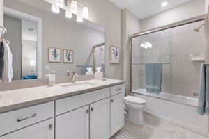 Guest Bathroom 2-1.jpg