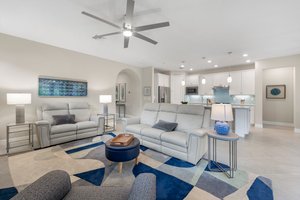 Living Room 3.jpg
