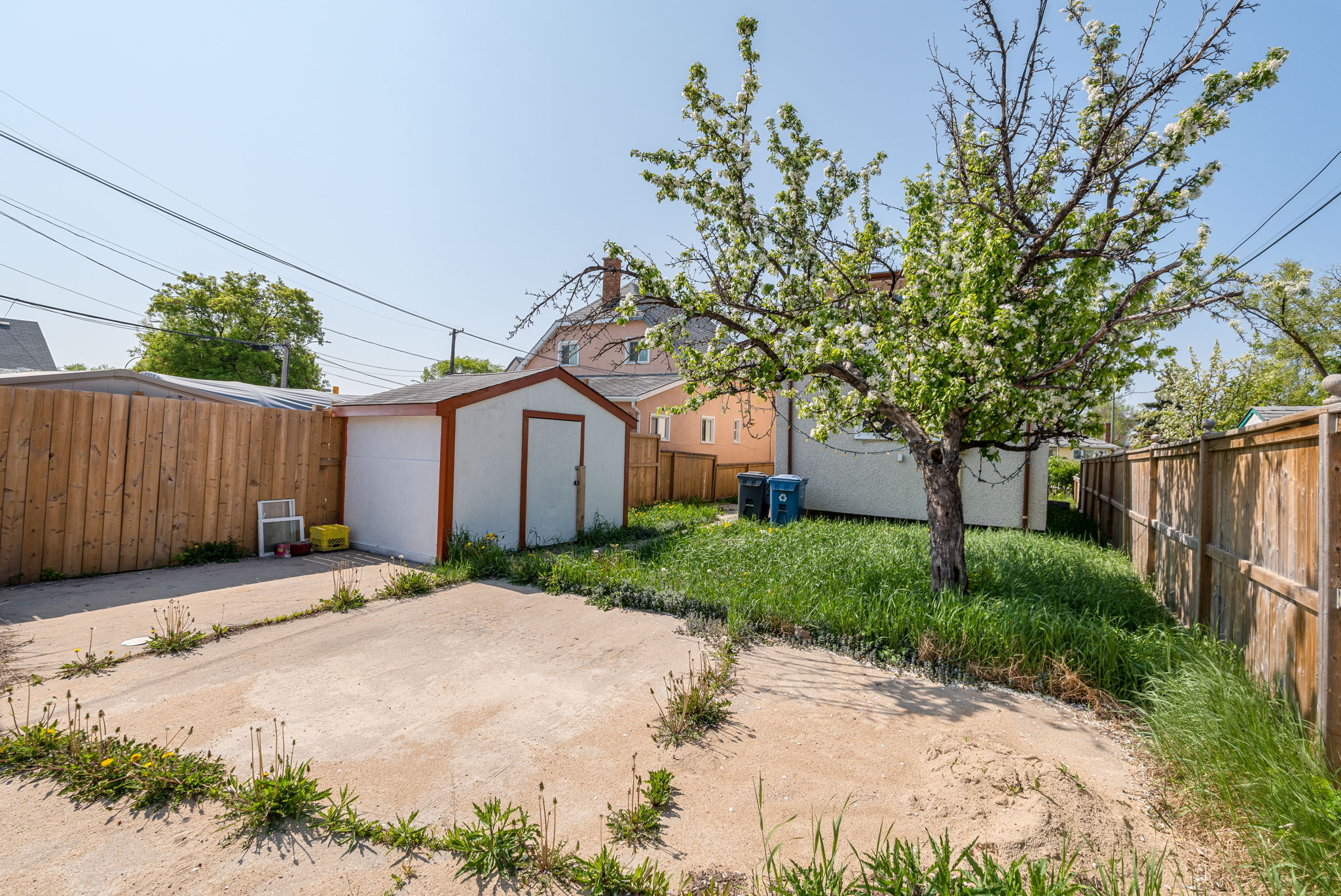 1147 Burrows Avenue - Exterior-7