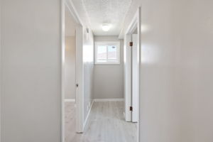 1147 Burrows Avenue - Interior-12