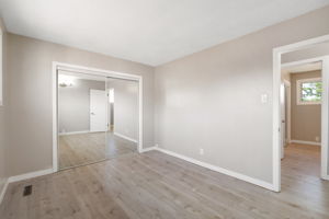 1147 Burrows Avenue - Interior-17