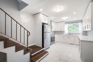 1147 Burrows Avenue - Interior-7