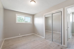 1147 Burrows Avenue - Interior-14