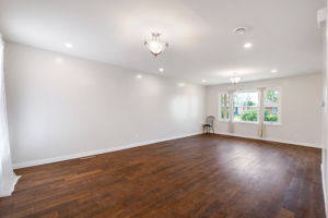 1147 Burrows Avenue - Interior-5