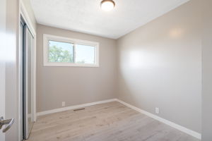 1147 Burrows Avenue - Interior-15