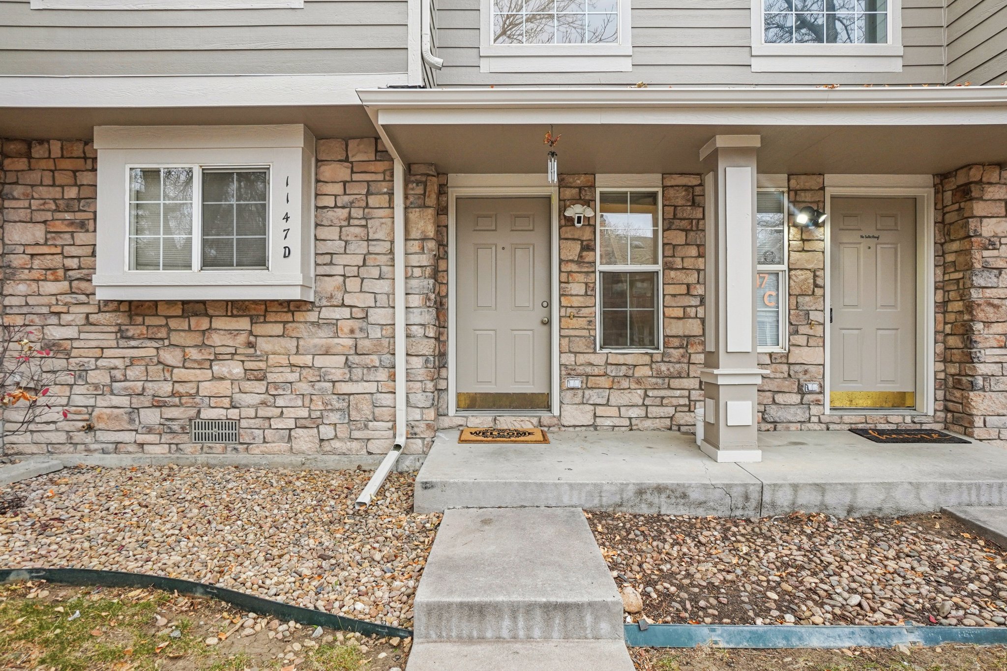 S Ventura Cir-S2111-006.jpg