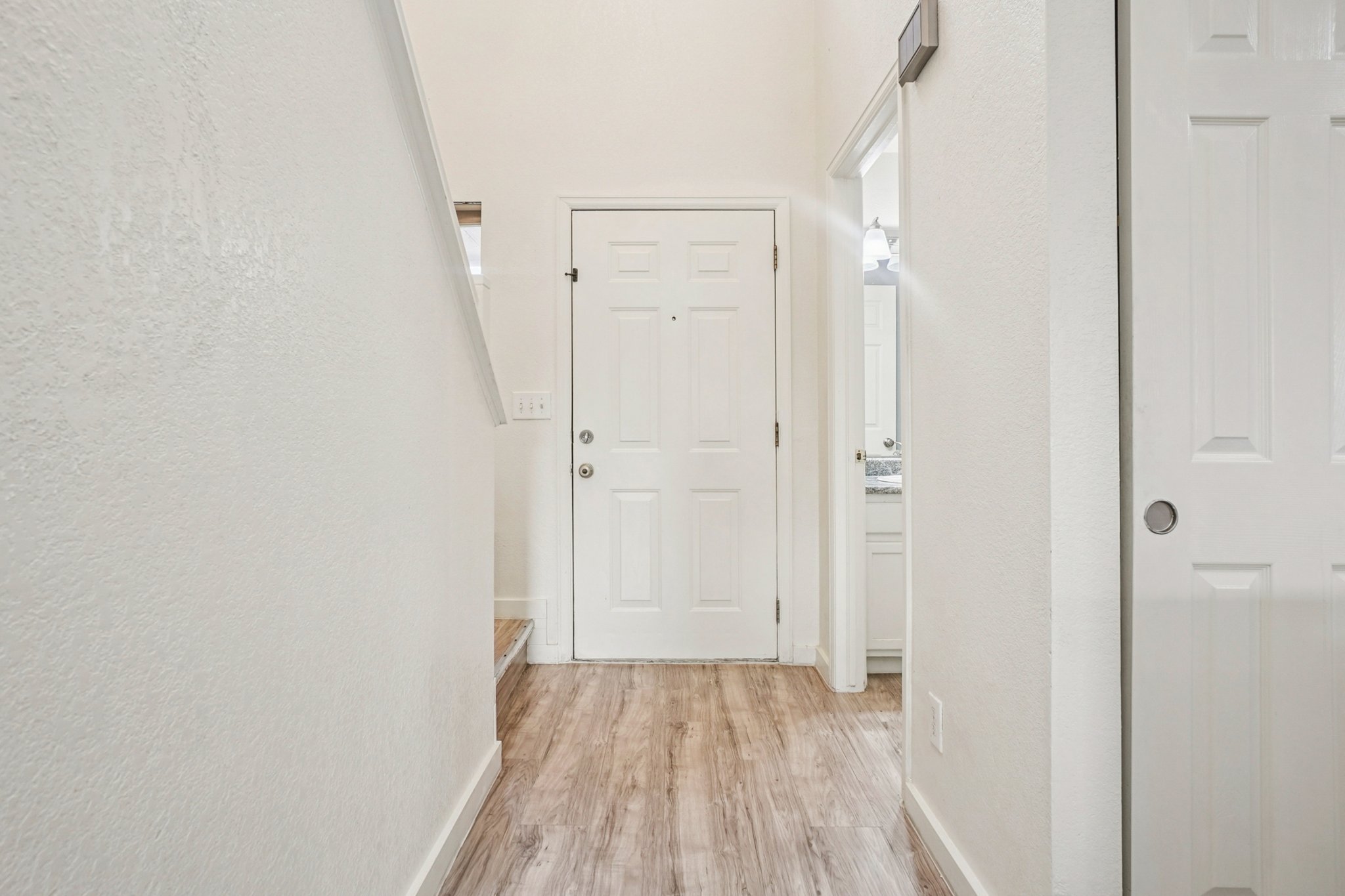 S Ventura Cir-S2111-007.jpg