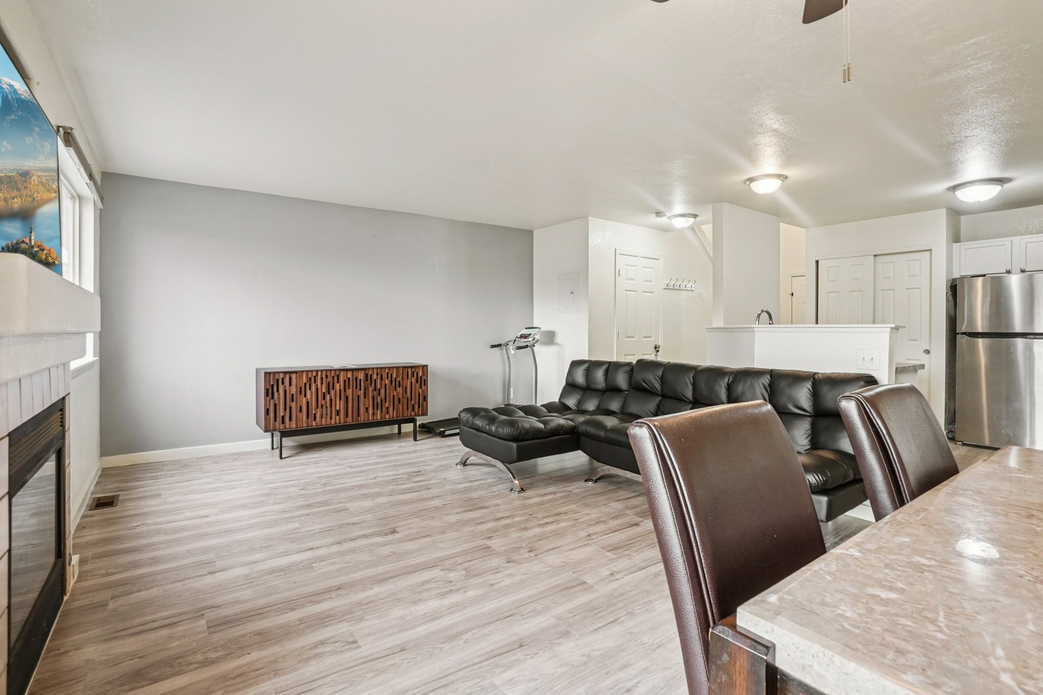 S Ventura Cir-S2111-011.jpg