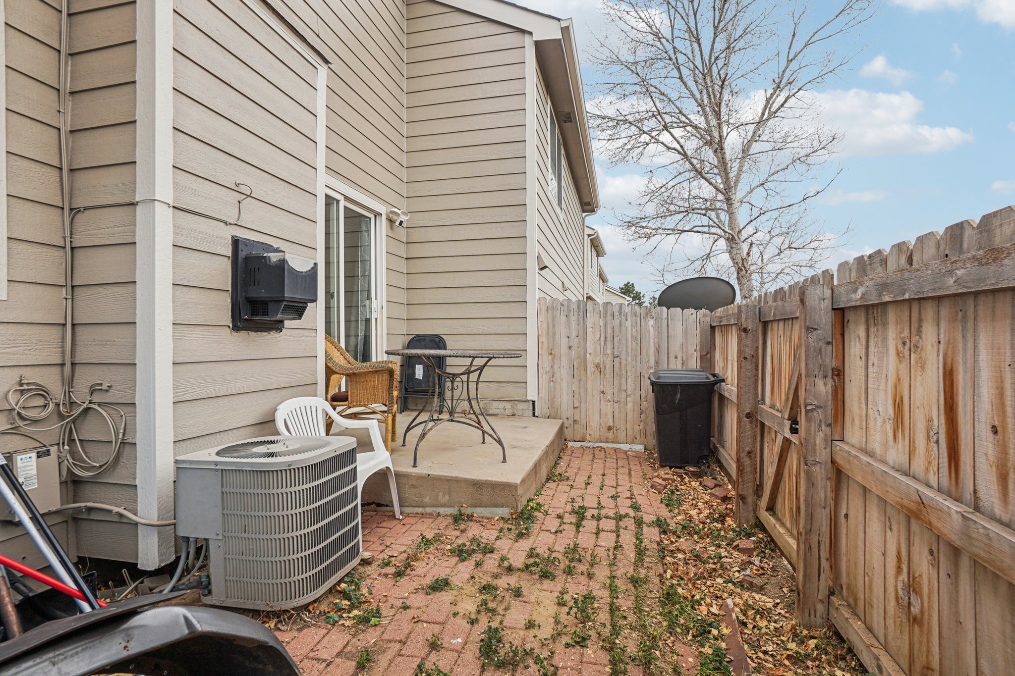 S Ventura Cir-S2111-031.jpg