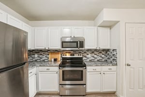 S Ventura Cir-S2111-017.jpg