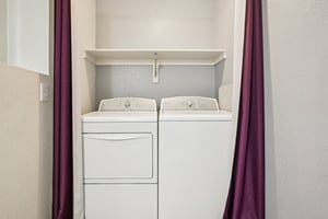 S Ventura Cir-S2111-019.jpg