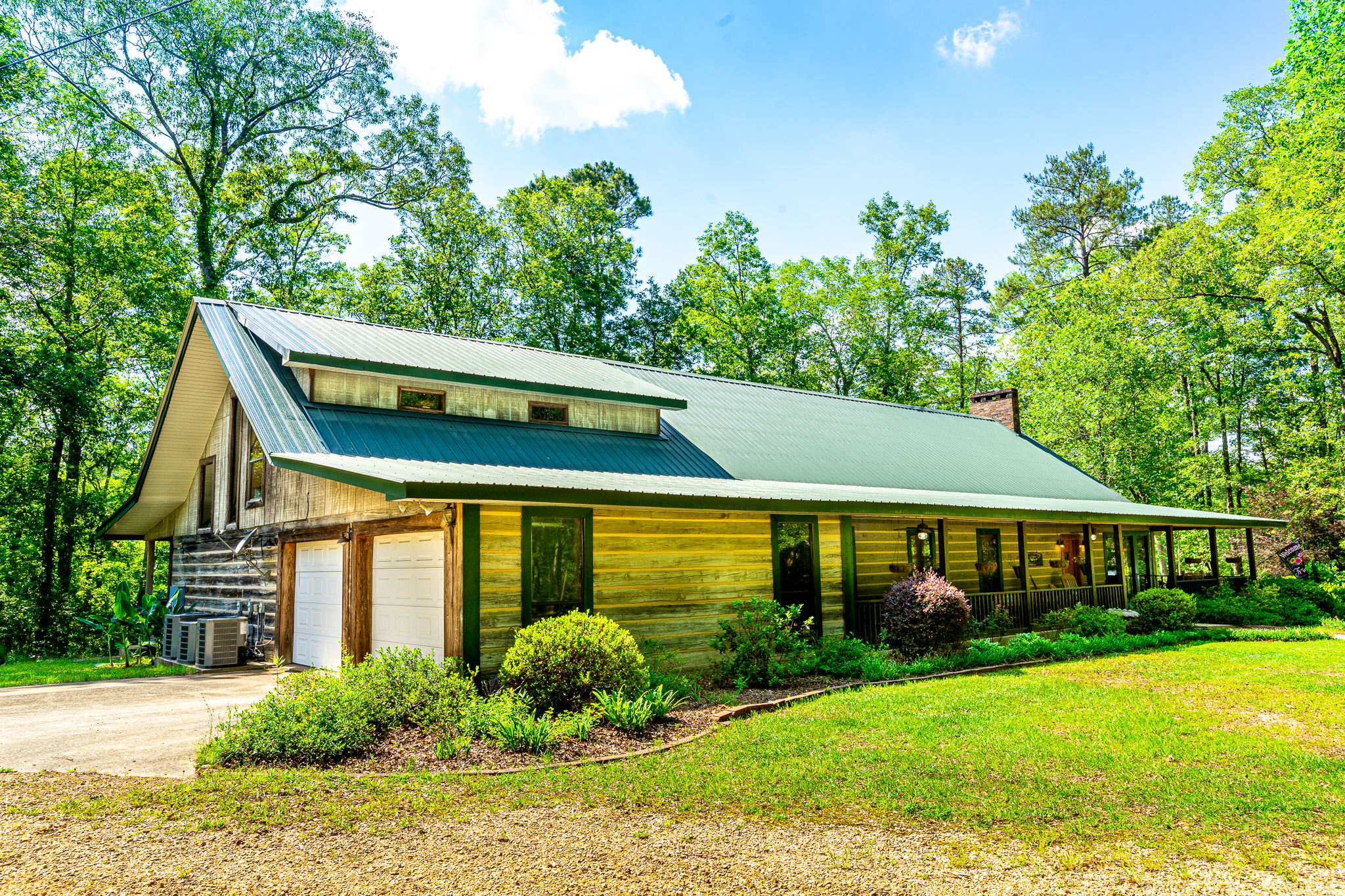 1 Exterior (1 of 11)