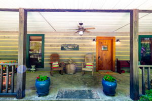 1 Exterior (3 of 11)