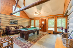 2 (28 of 50) Bonus Room