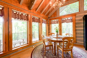 2 (14 of 50) Breakfast Area