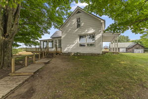  Photo 49