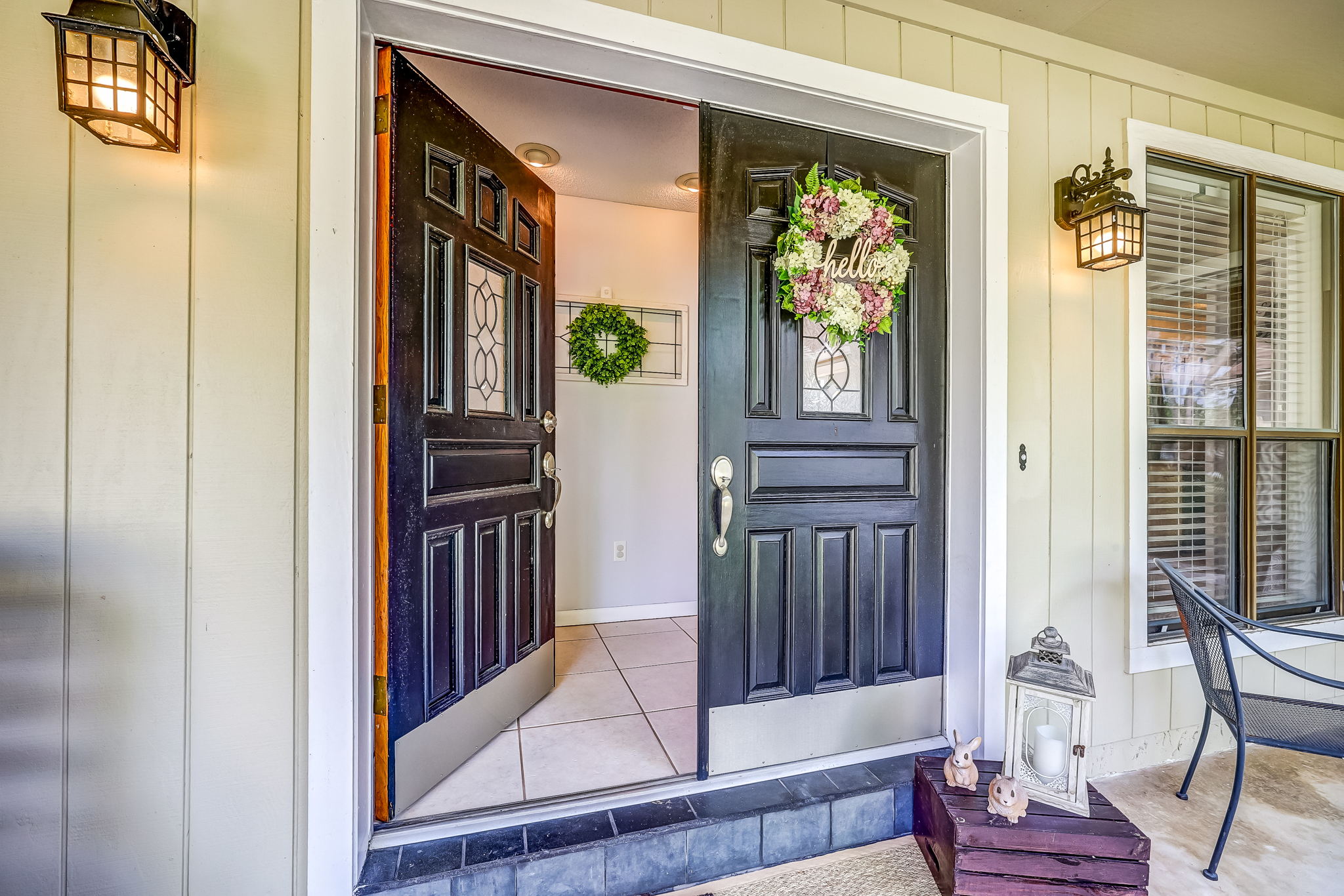Front Entry Detail