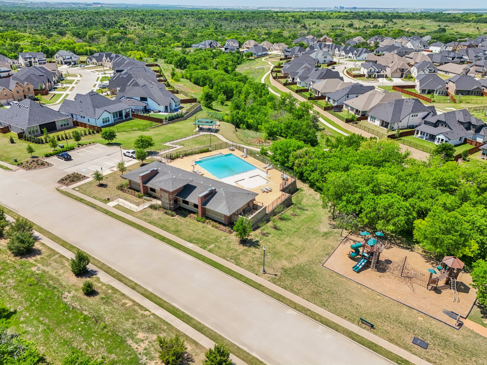 Misty Ridge Dr-1604-904.jpg