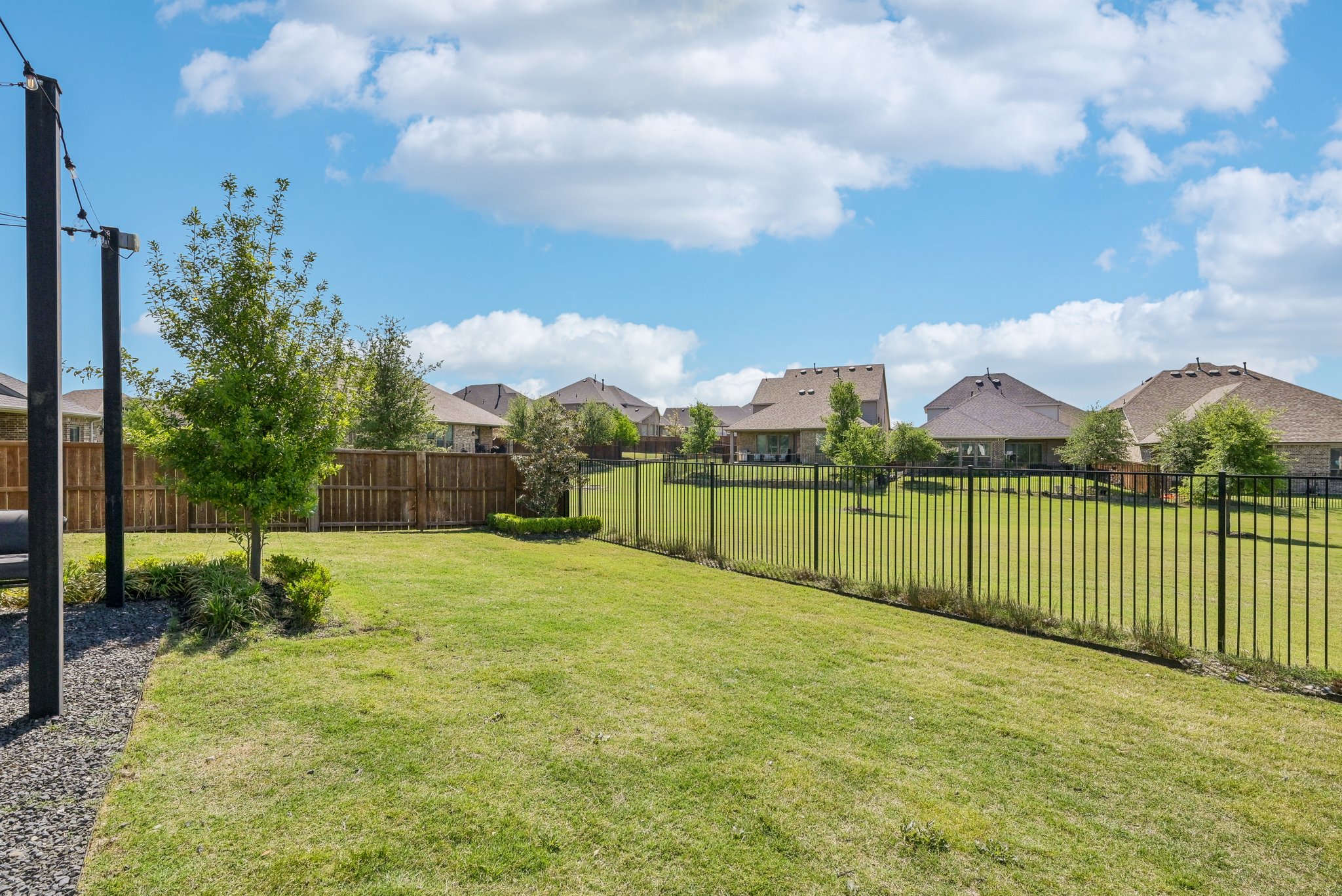 Misty Ridge Dr-1604-058.jpg