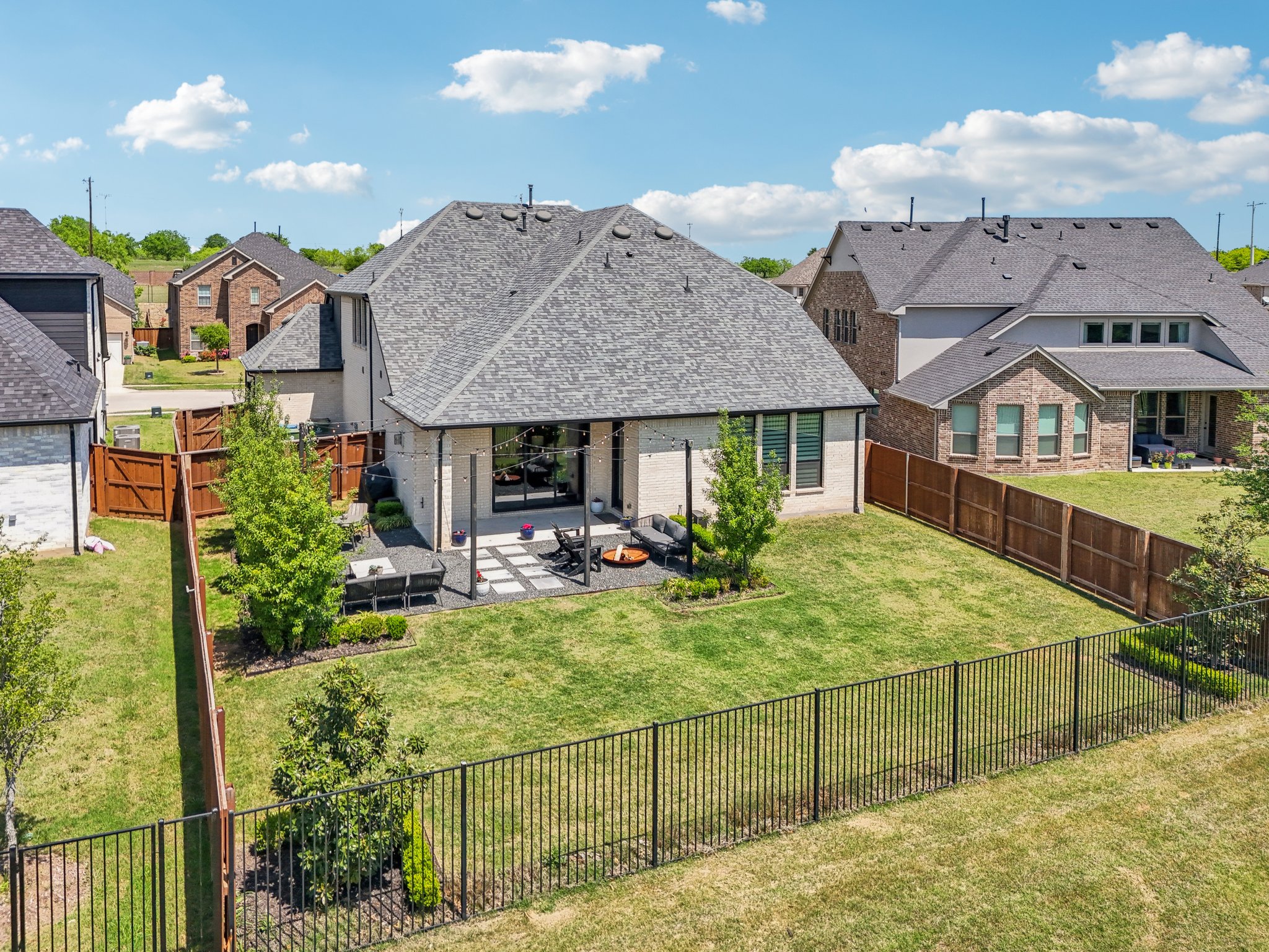 Misty Ridge Dr-1604-068.jpg