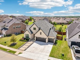 Misty Ridge Dr-1604-062.jpg