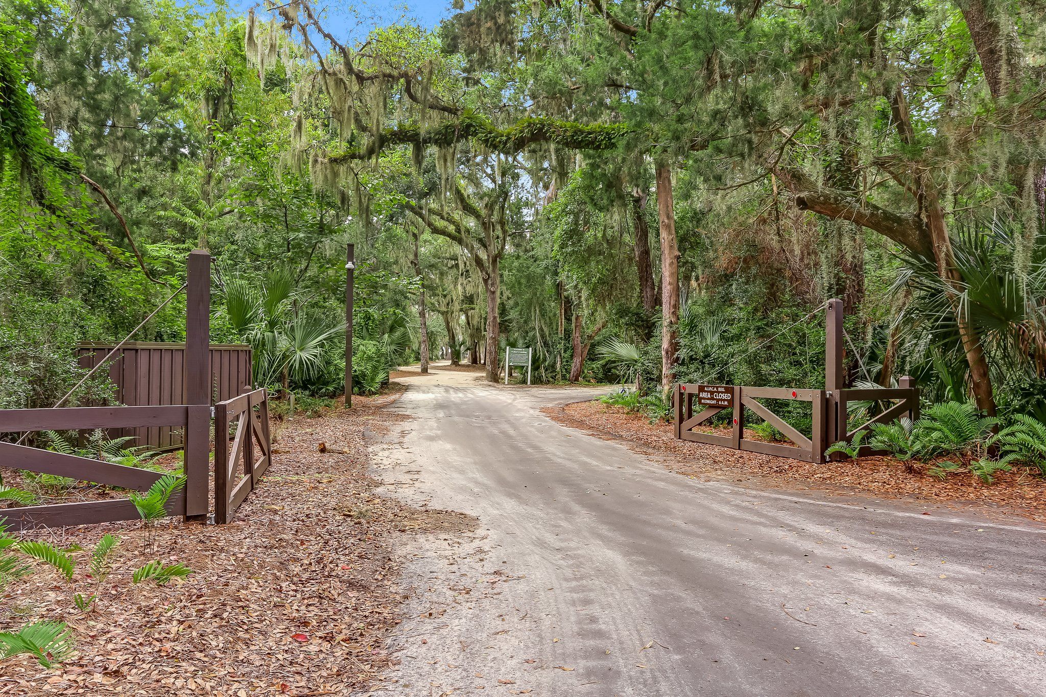 Walk, run, or cycle on more than 8 miles of  the Plantation's winding trails.