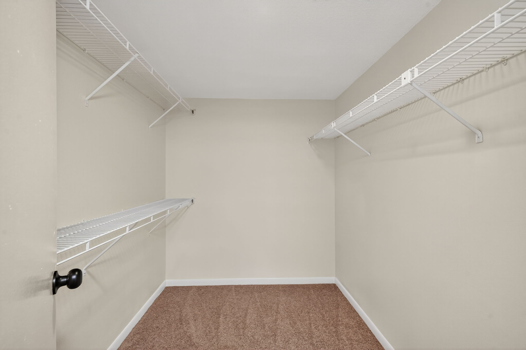 Interiors (34)