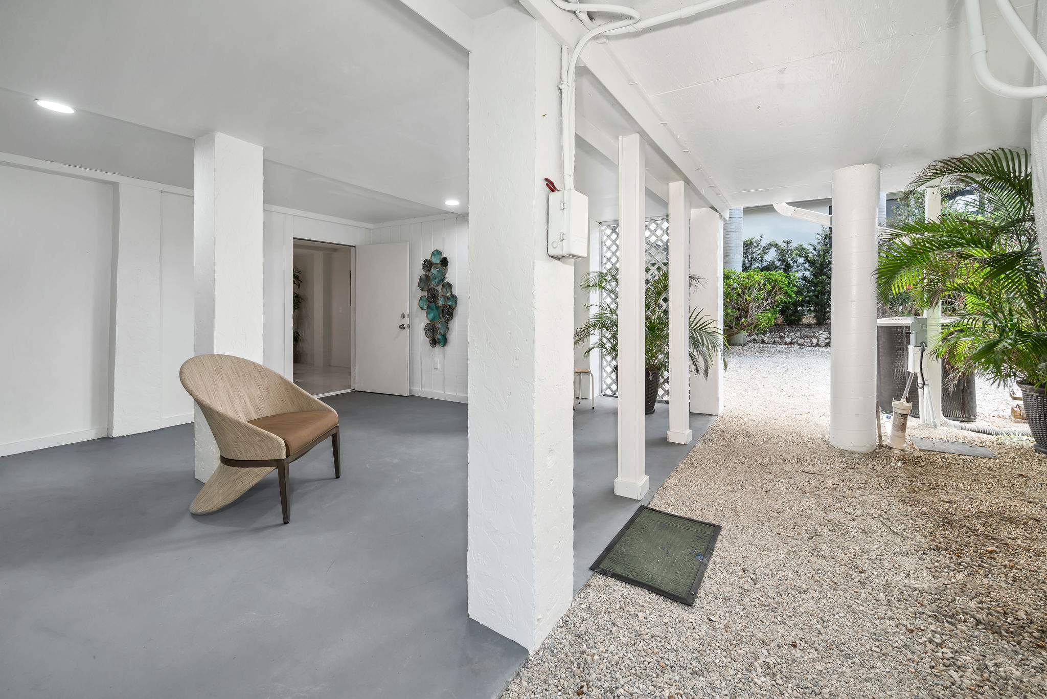 First Floor Lanai 1
