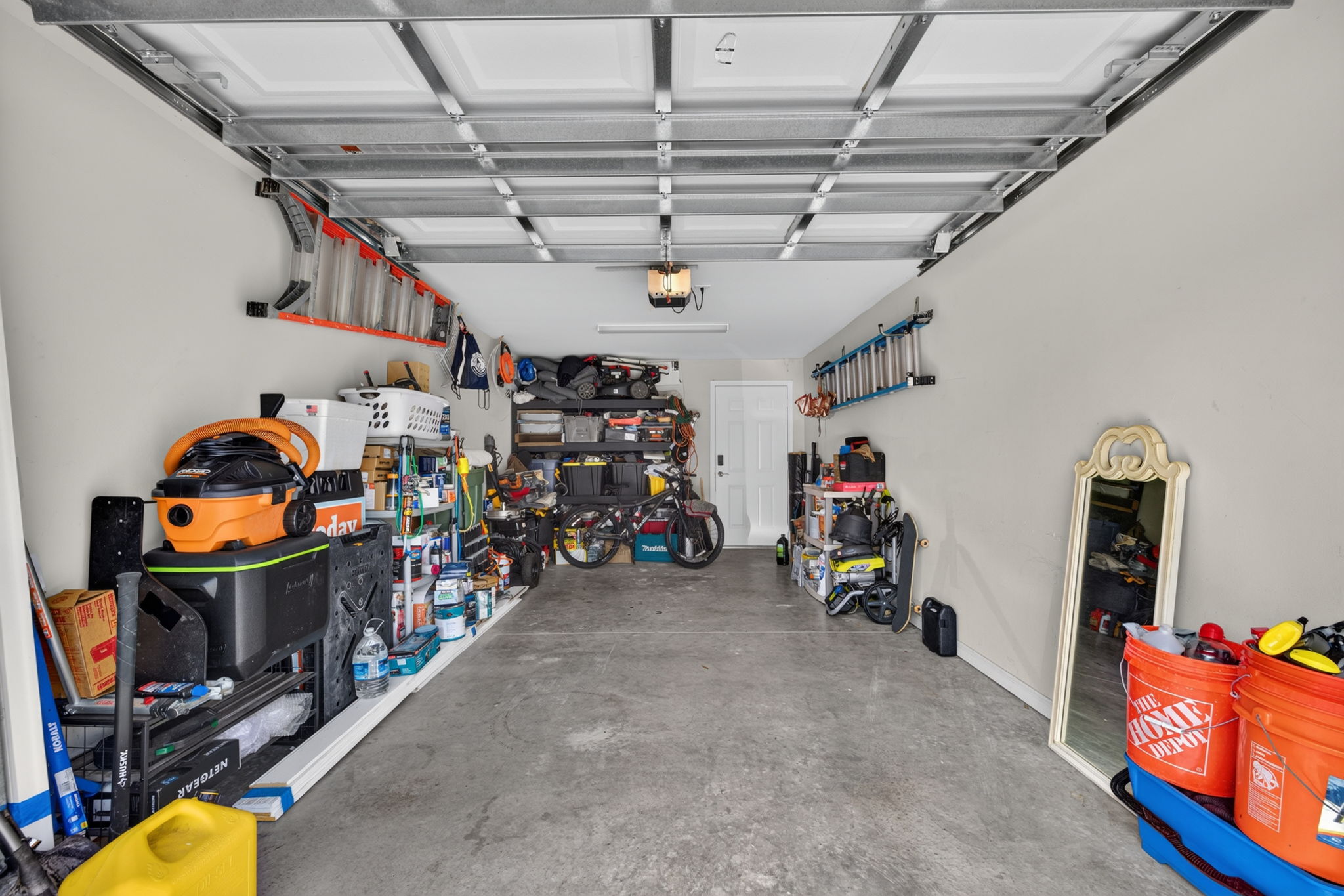 Garage 2 of 2