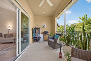 Lanai 2 of 4